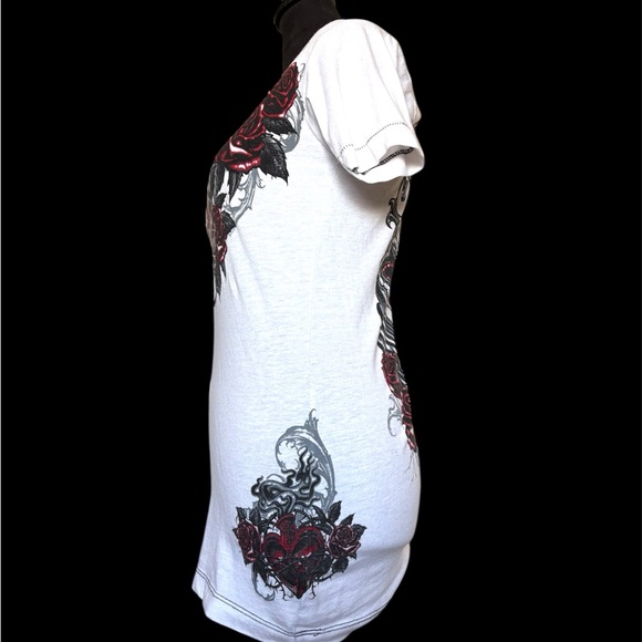 NWOT Rebel Saints Women's Small White Floral Cross With Angel Wings Tee - Picture 8 of 11